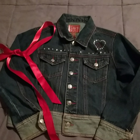 HEART Embellished Jean Jacket - Picture 3 of 8